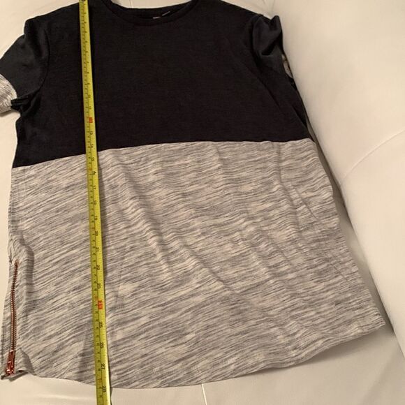 Asos Women’s T- Shirt Size Small - Picture 6 of 8